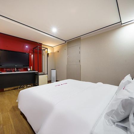 Flower Hotel Seoul Exterior photo