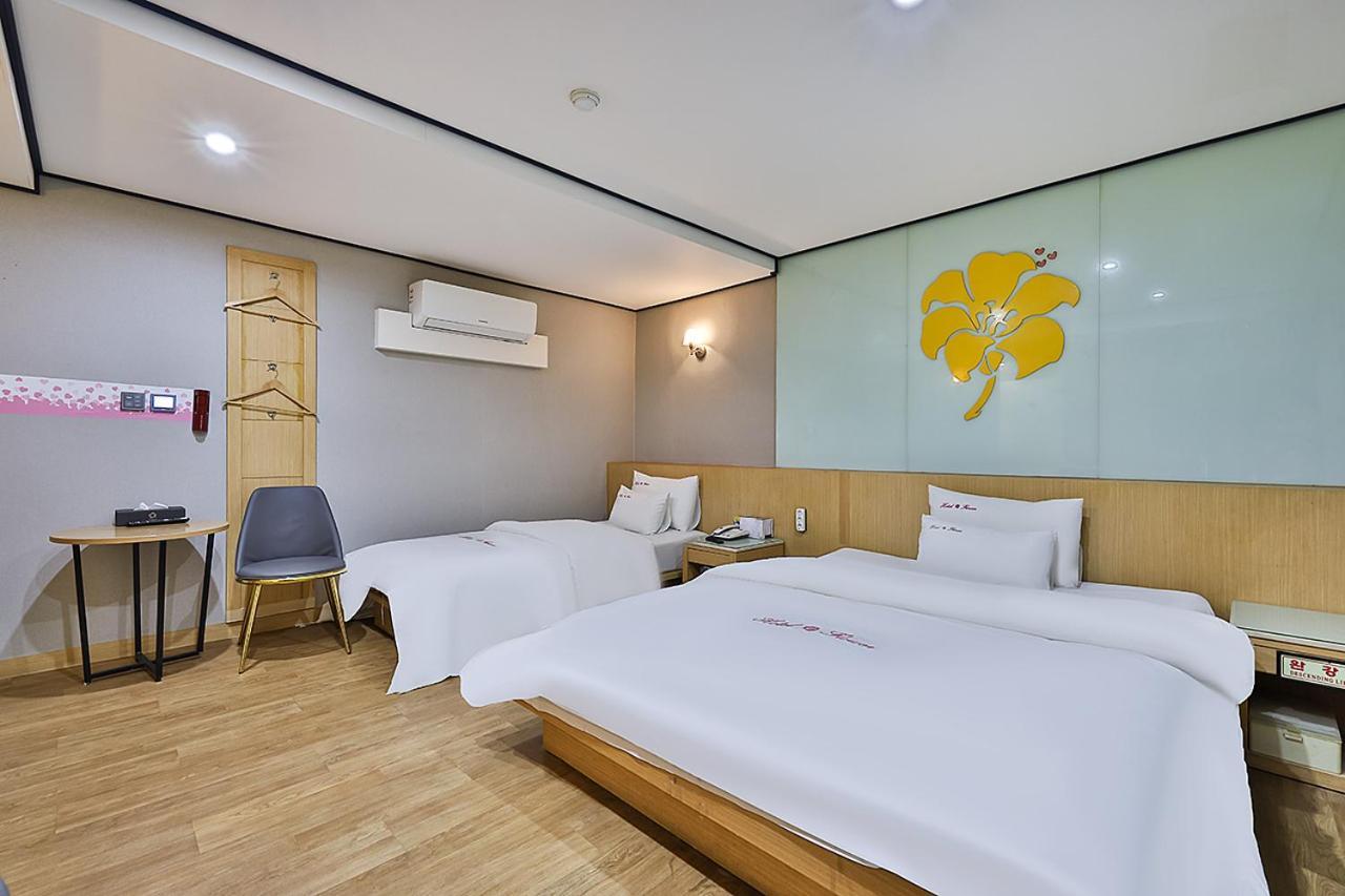 Flower Hotel Seoul Exterior photo