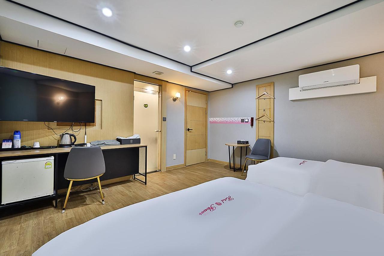 Flower Hotel Seoul Exterior photo