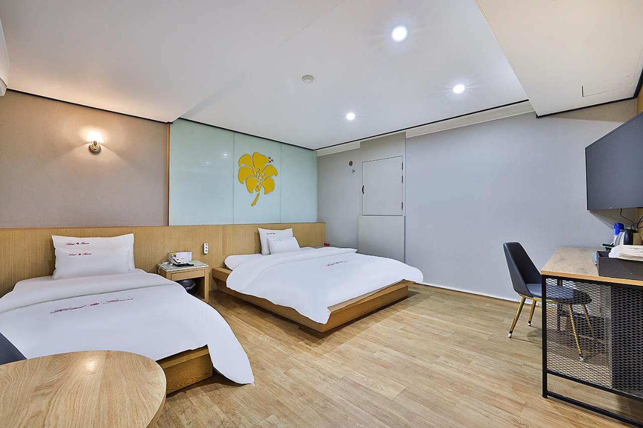 Flower Hotel Seoul Exterior photo