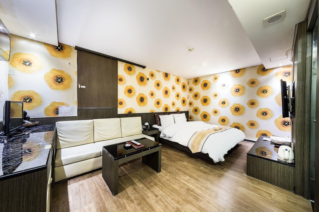 Flower Hotel Seoul Exterior photo
