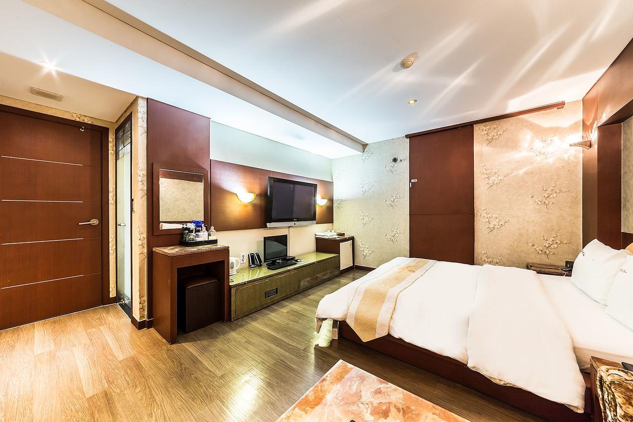 Flower Hotel Seoul Exterior photo