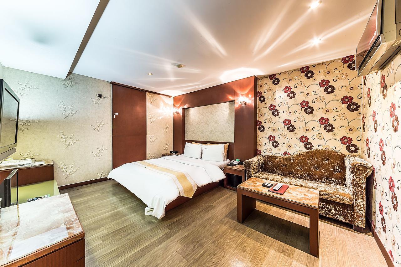 Flower Hotel Seoul Exterior photo