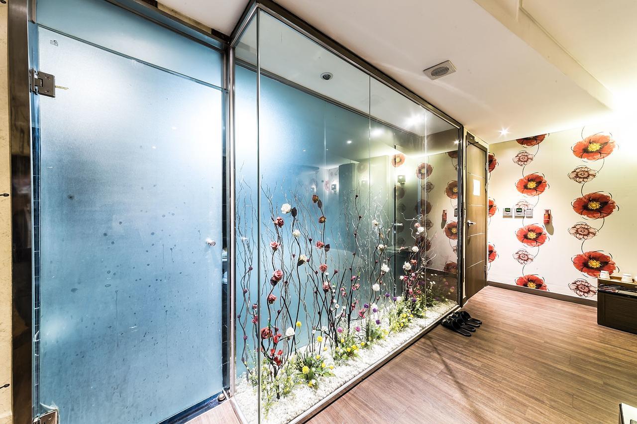 Flower Hotel Seoul Exterior photo
