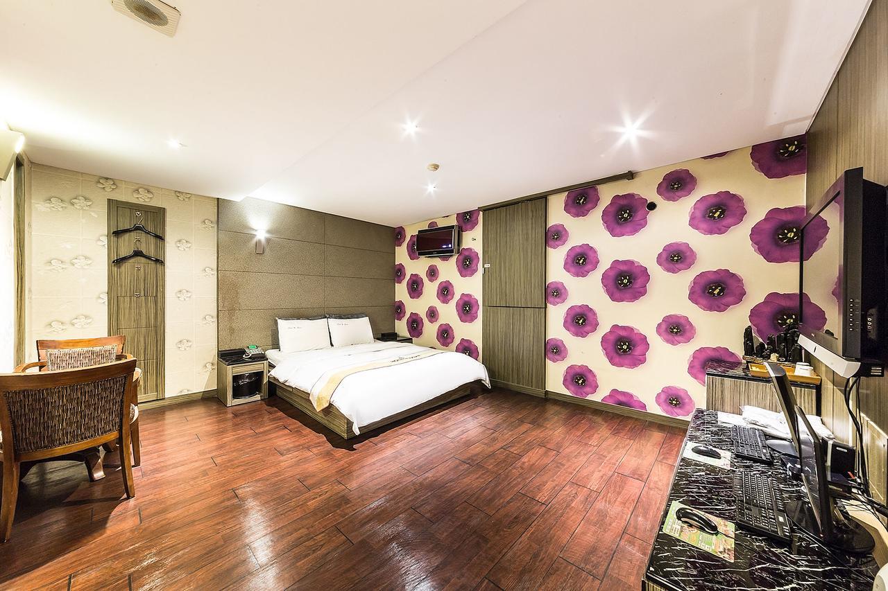 Flower Hotel Seoul Exterior photo